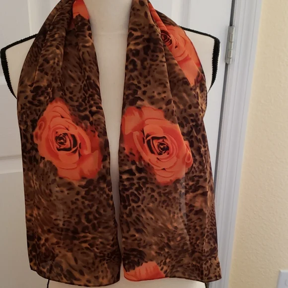 Stunning Scarf - Picture 3 of 6